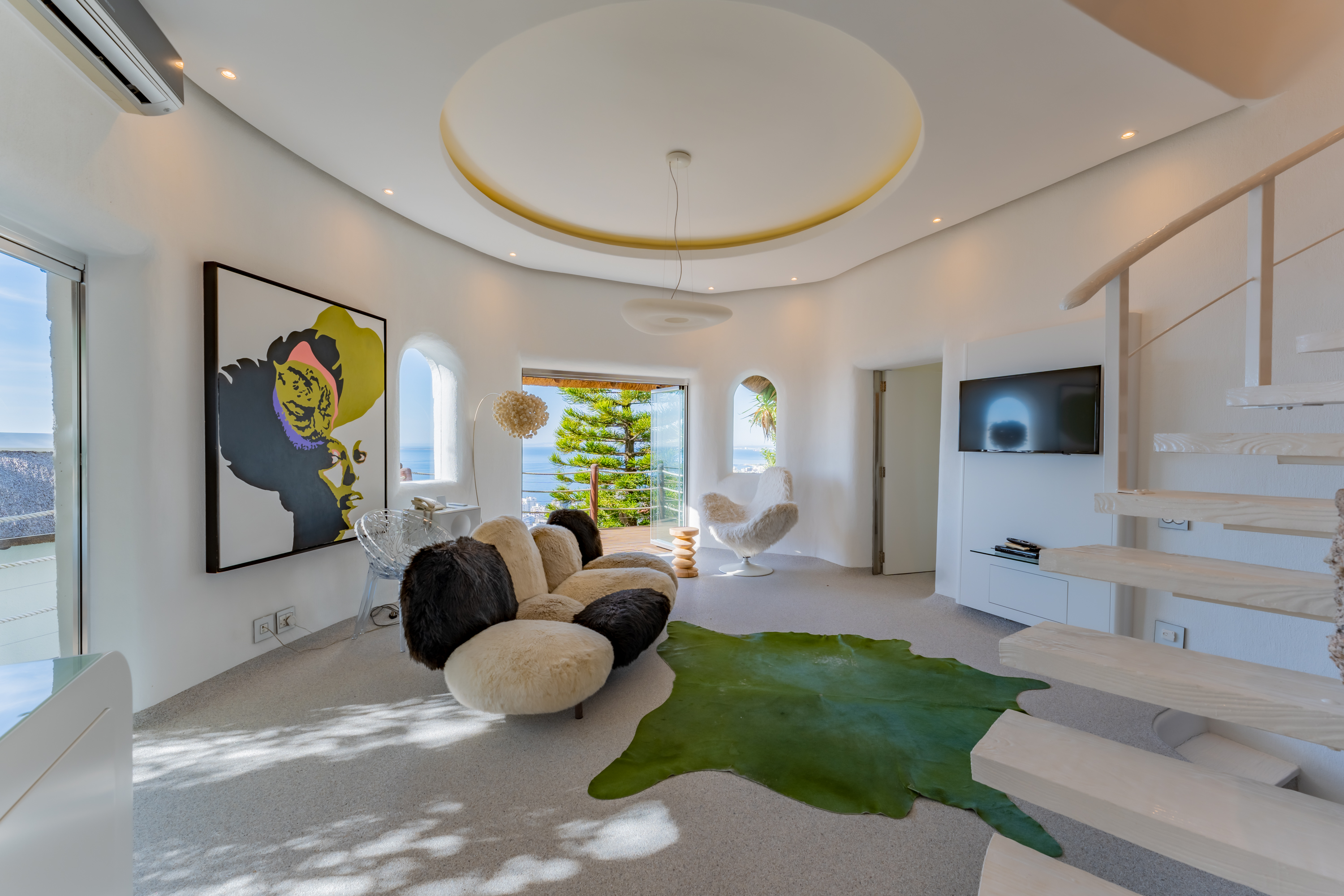 6 Bedroom Property for Sale in Bantry Bay Western Cape